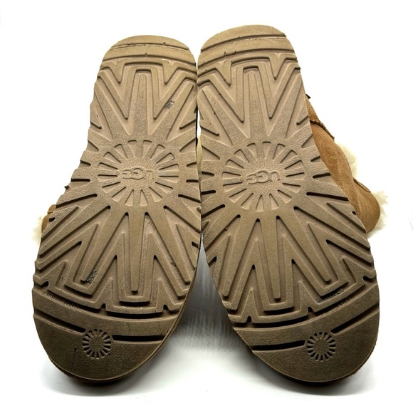 Ugg Mini Bailey Bow Boots Brown - Picture 7 of 10